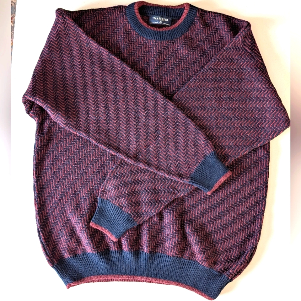 Vintage Van Heusen oversized burgundy & navy crewneck dad sweater. Large